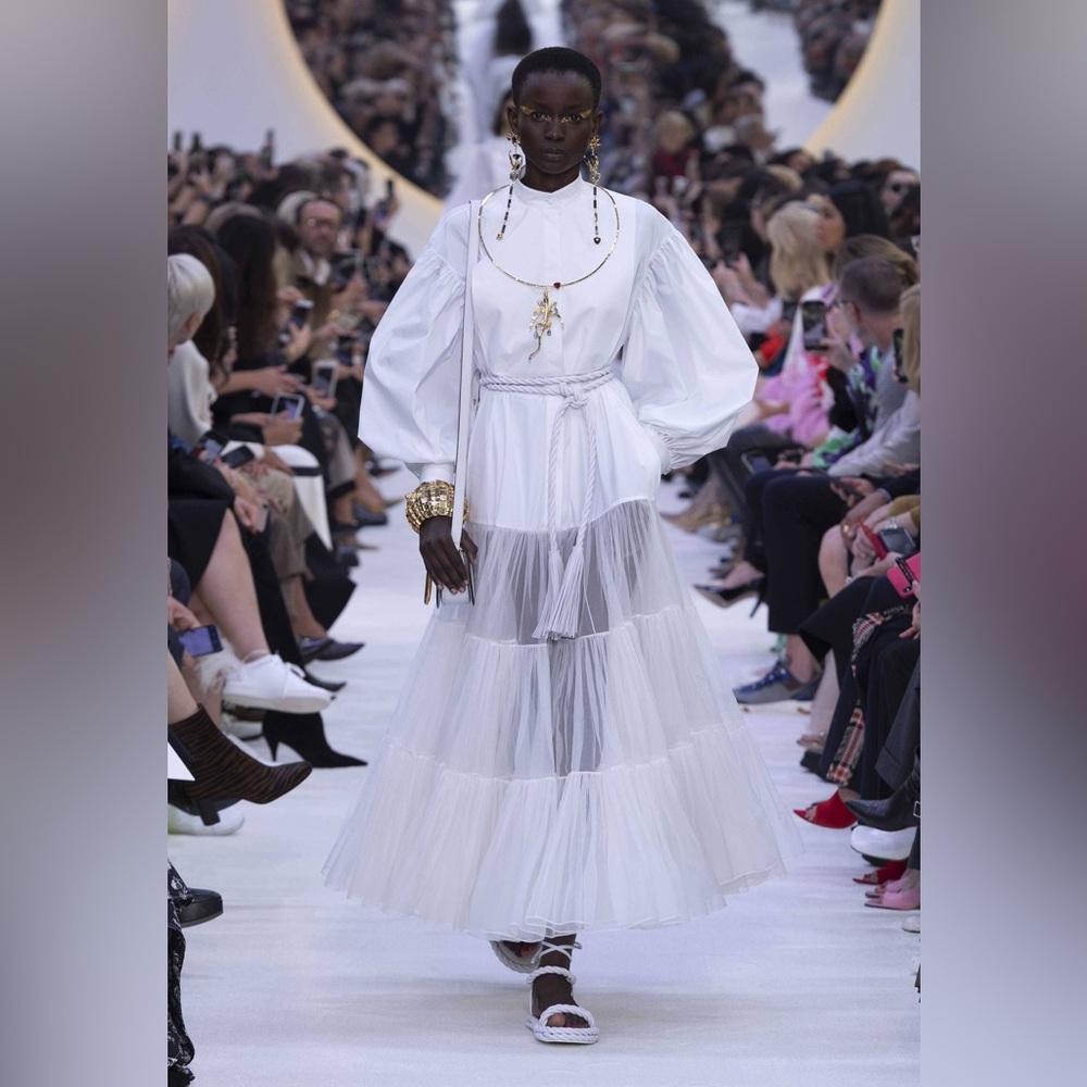 VALENTINO RUNWAY LE BLANC LONG PUFF-SLEEVE TECHNO COTTON & TULLE DRESS WHITE